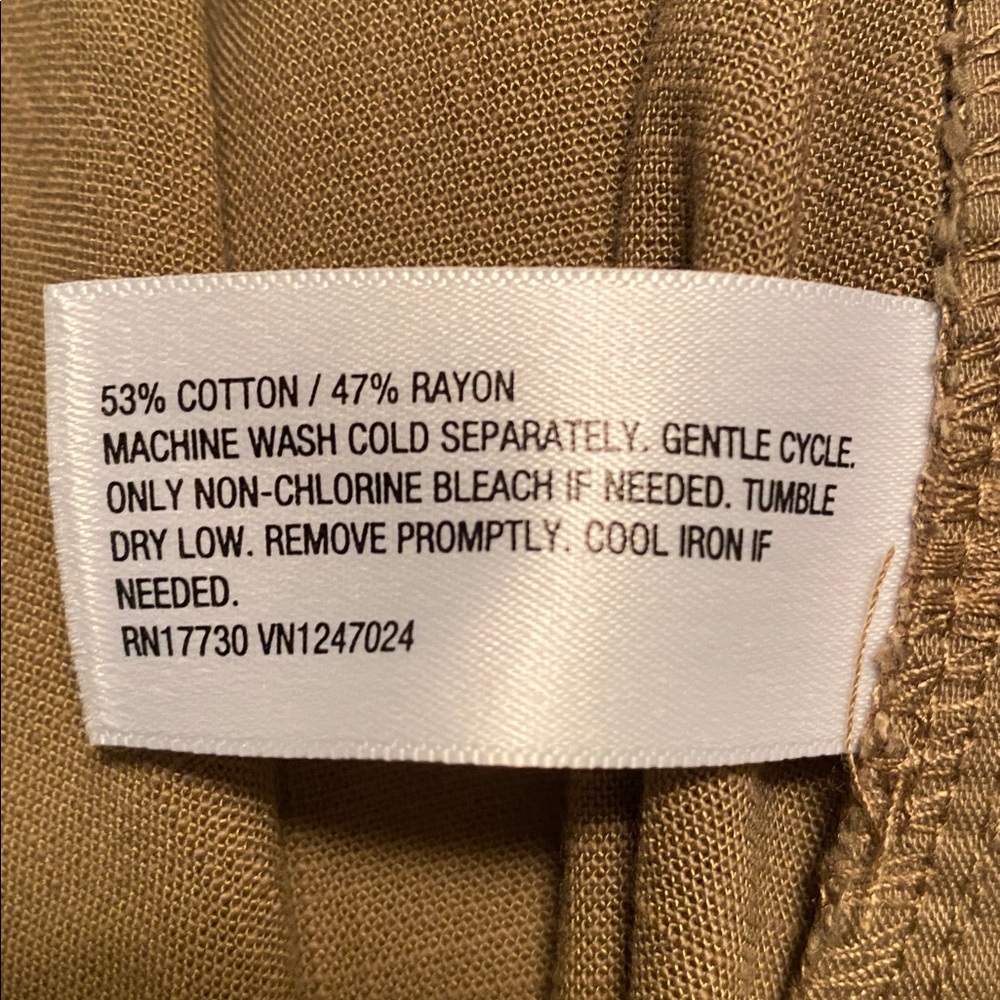 Universal Thread Women’s Olive Barrel Leg Cargo Pants…size S - Picture 4 of 5